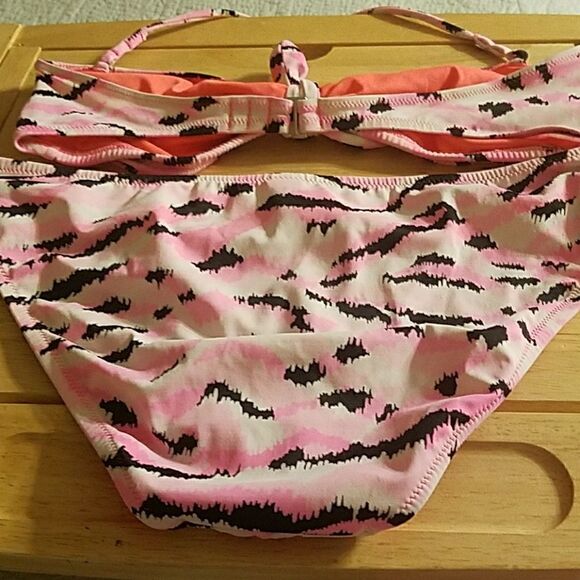 Victoria Secret bathing suit  - Picture 3 of 3